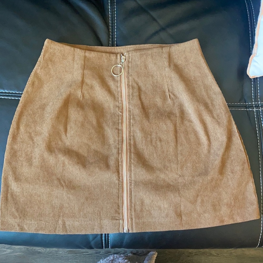 Brown skirt with a zipper from shein!